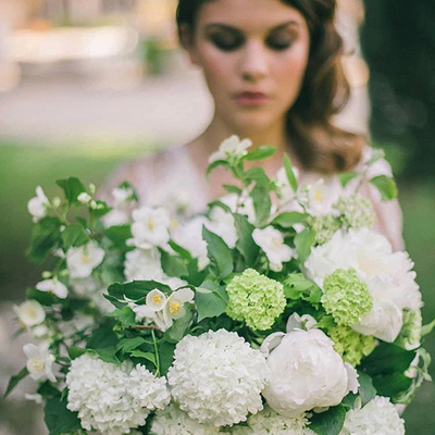 Arles Saint-Martin-de-crau mariage fleur blanc